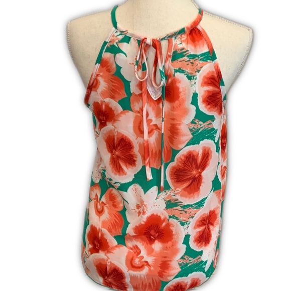 A’gaci silky halter style top with pink red and green floral design and tie neck - Picture 2 of 6
